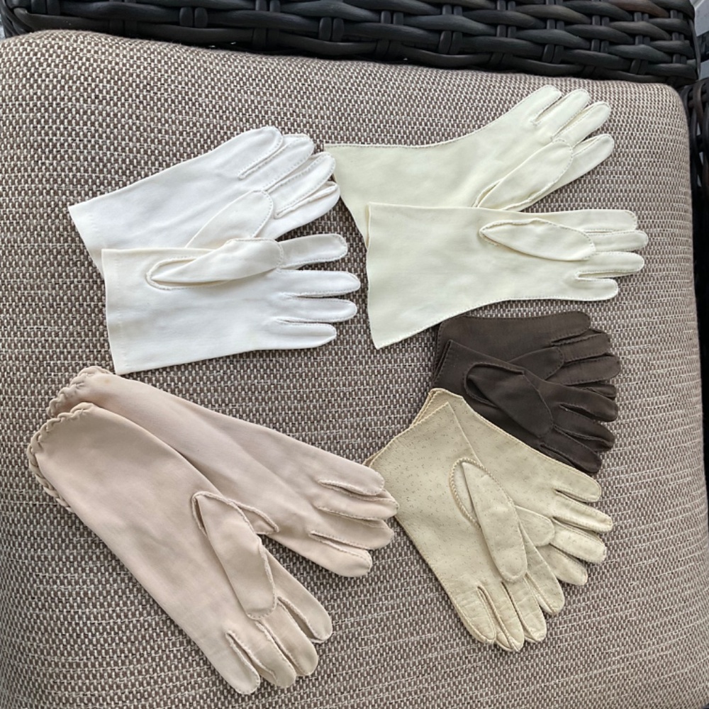 7 pair vintage gloves,neutral colors.Medium. - Picture 8 of 15